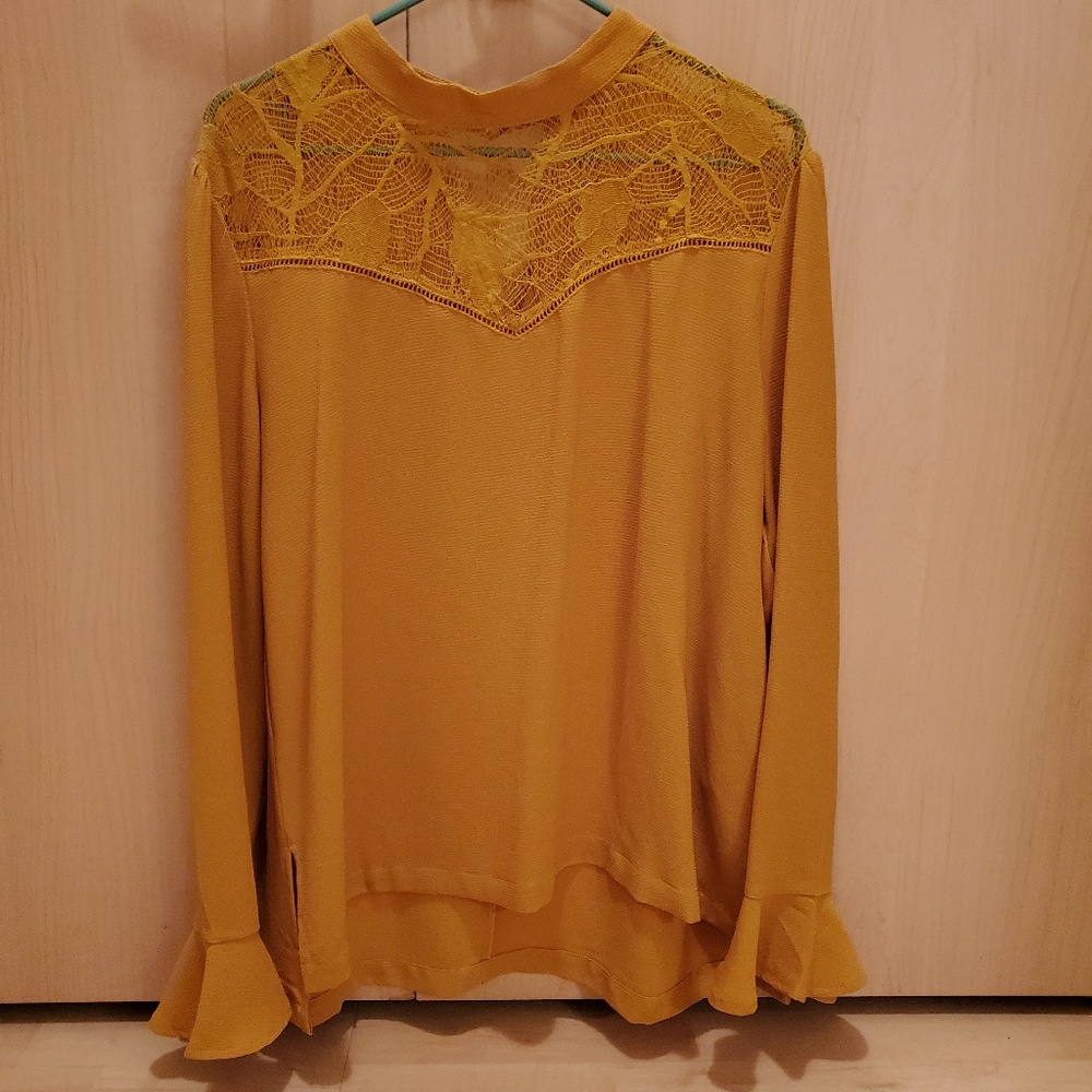 Mustard top - perfect for fall!